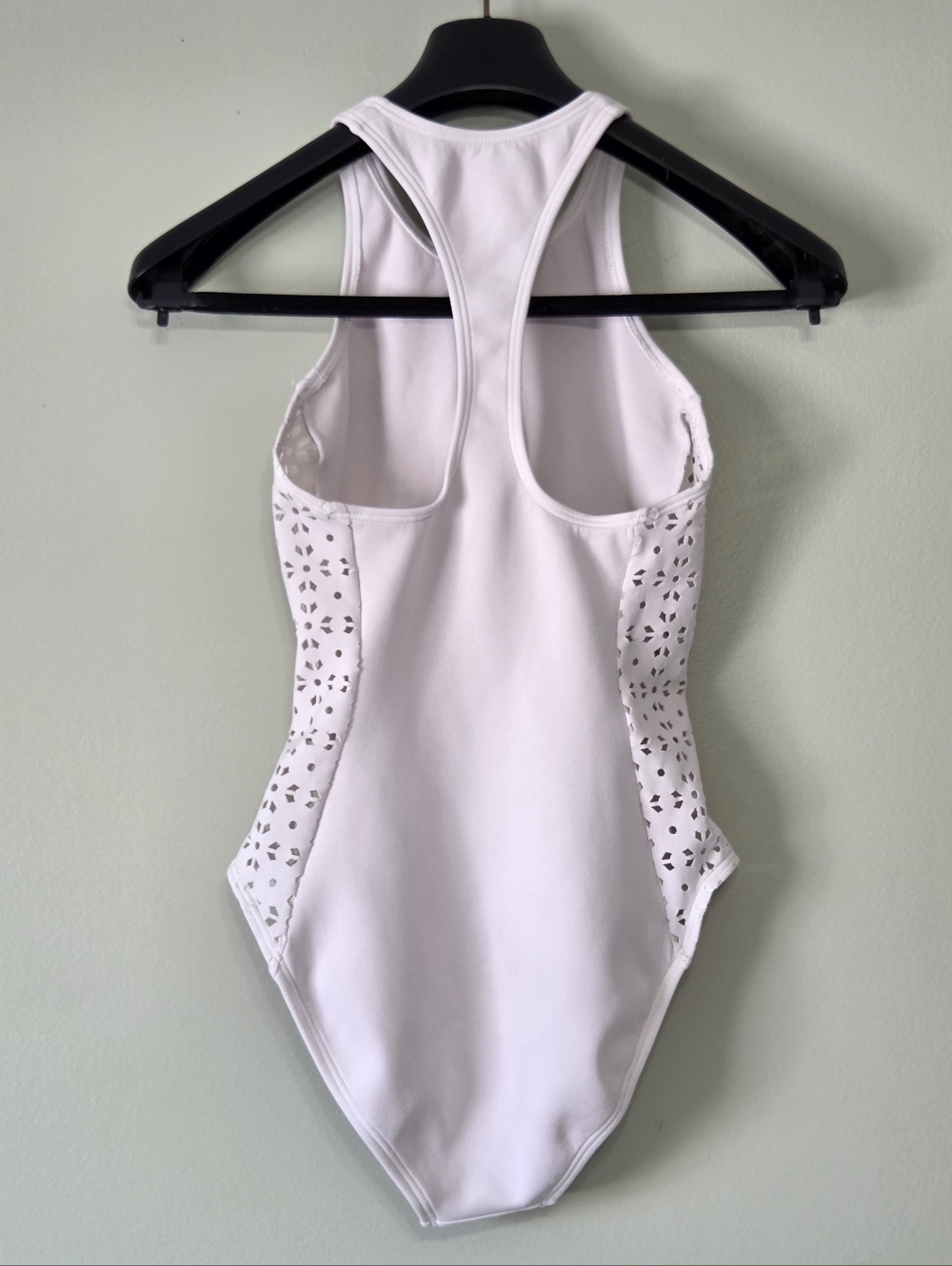 Michael Kors Lilac Laser Eyelet Zip-Front Racerback One-Piece Swimsuit Sz 6 - Picture 5 of 14